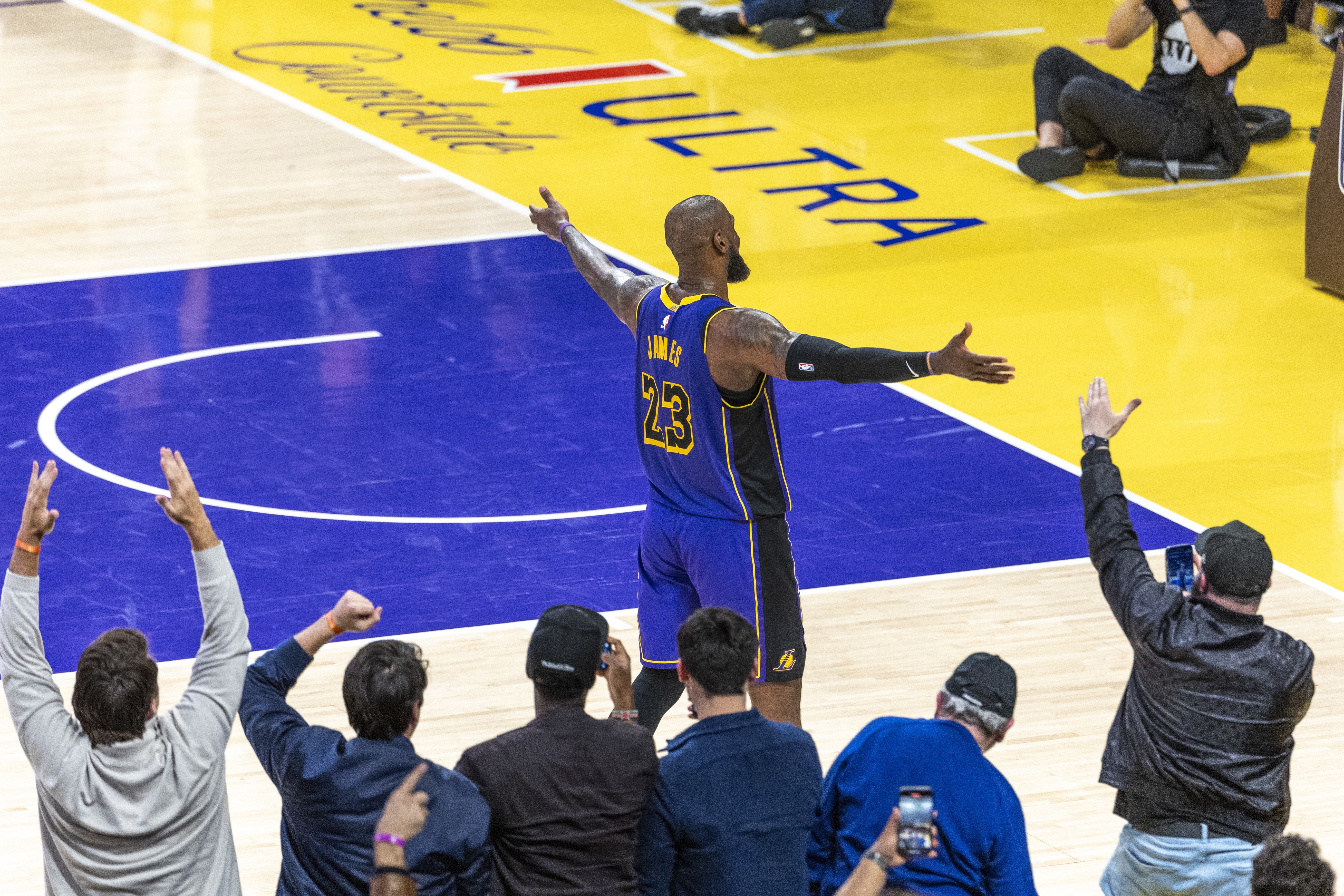 分析NBA目前的輿論環(huán)境：詹姆斯之后 聯(lián)盟門面成了一個燙手山芋？